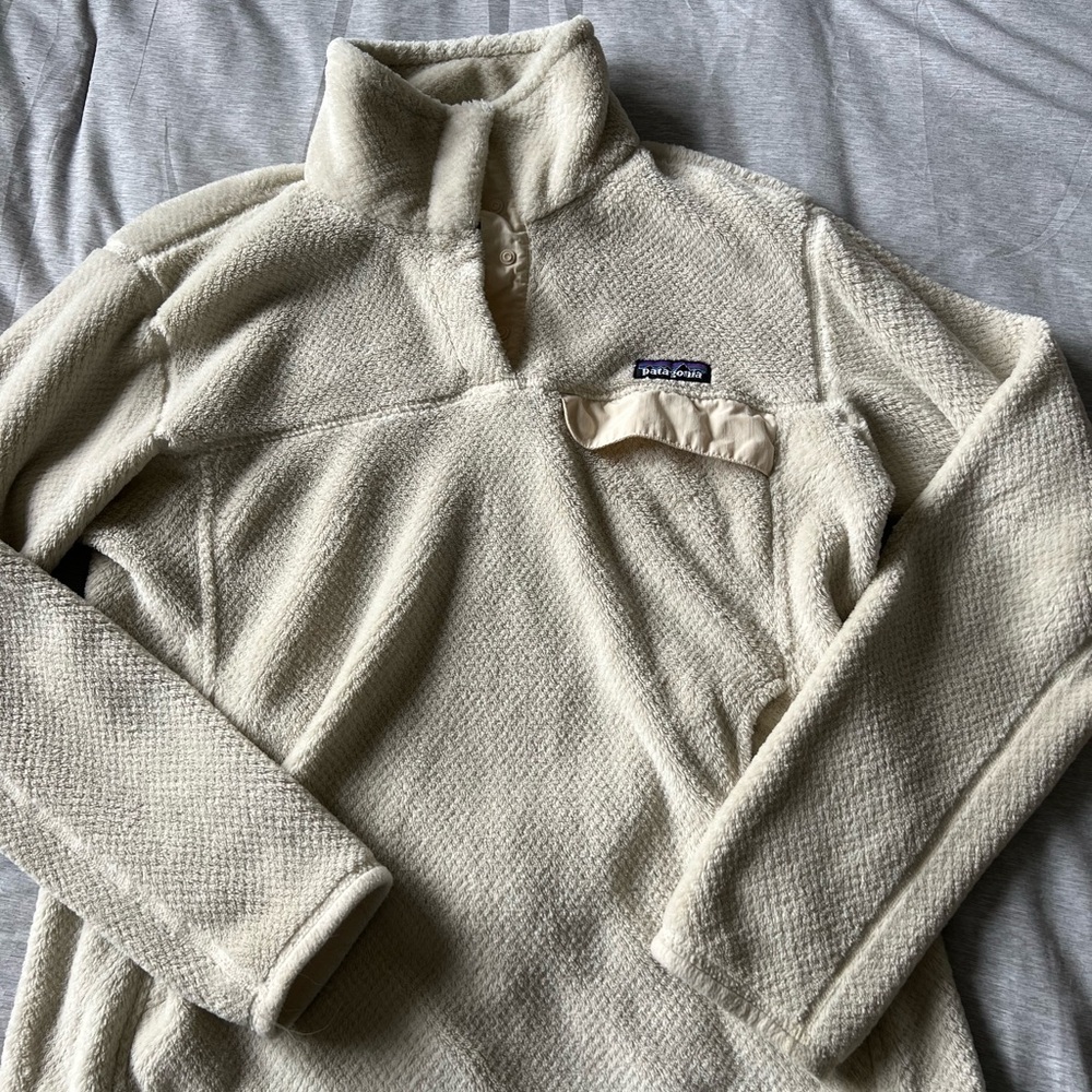 Patagonia Cream Fleece Pullover